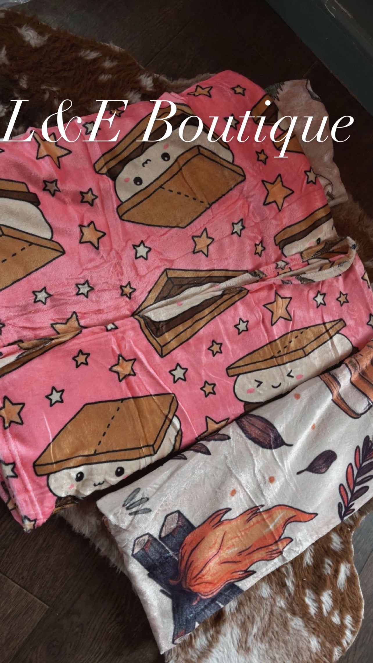 Cozy camping blankets