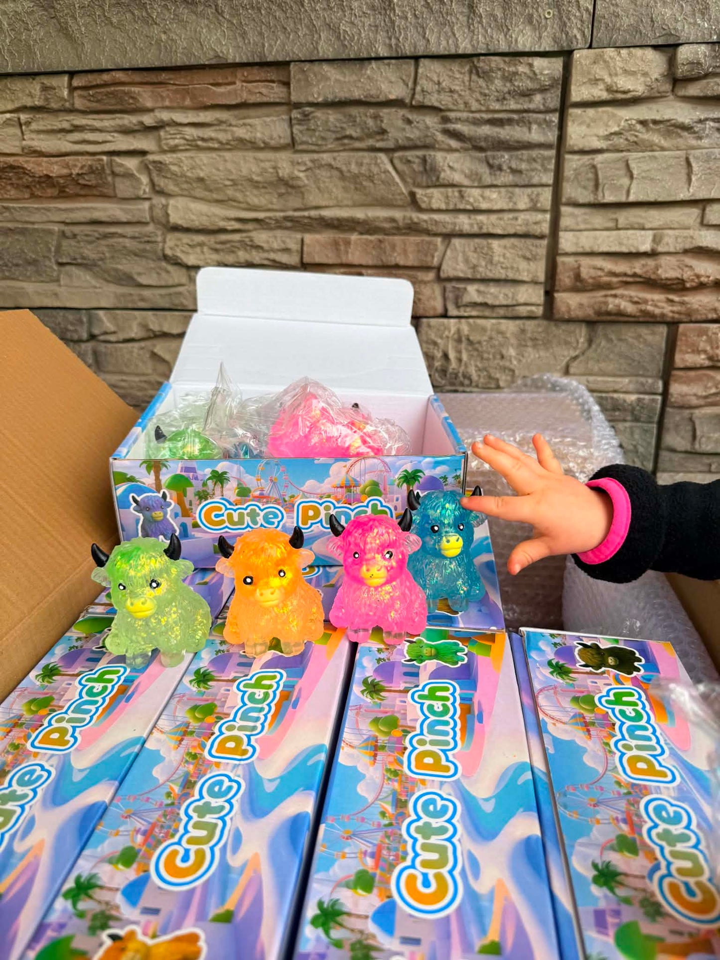 SQUISHIES•sent at random•(PREORDER- arriving mid July)