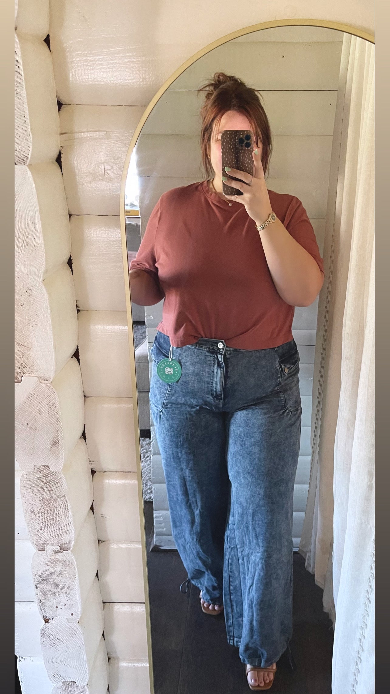 Cinch hem wide leg jeans||adjustable bottoms